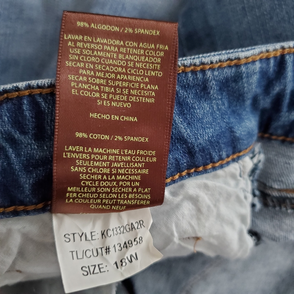 NEW Kut From Kloth Abigail Crop Straight Leg Jeans - Picture 11 of 14